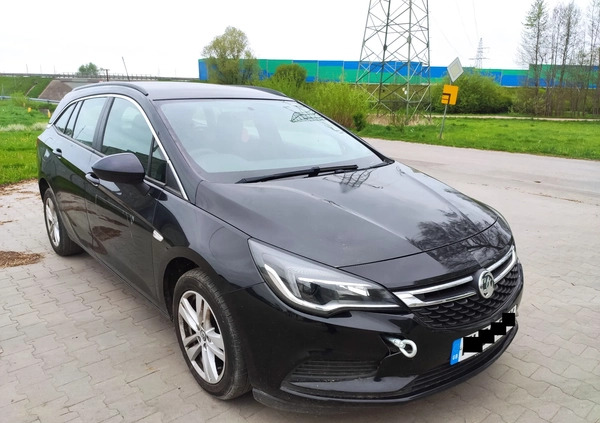 Opel Astra cena 12950 przebieg: 126000, rok produkcji 2017 z Końskie małe 92